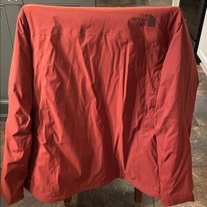 The North Face Men’s Red 2 layer gortex ski jacket. (Liner and shell)